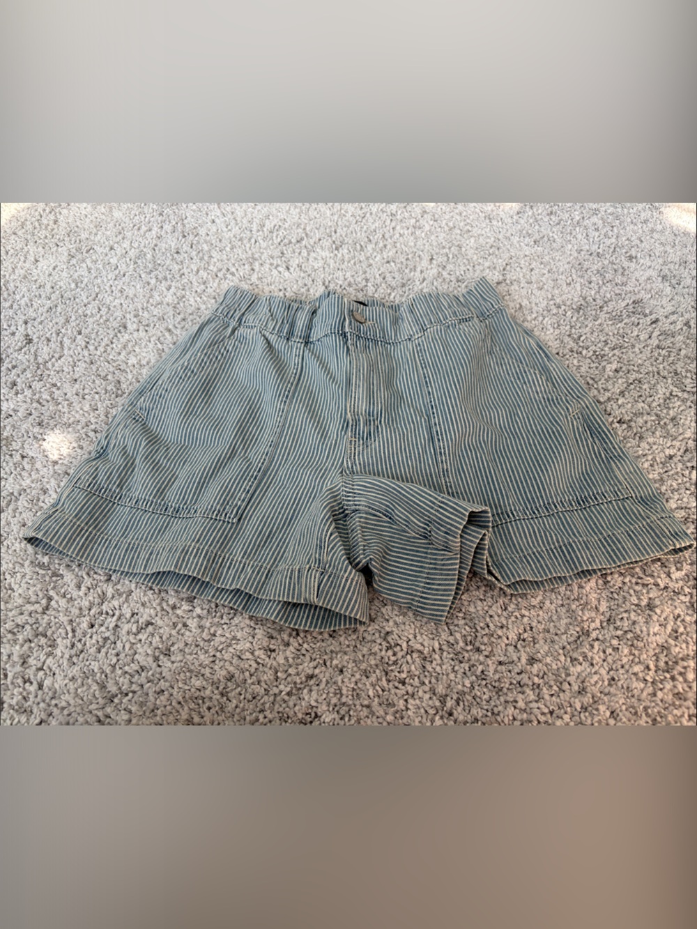 GAP Striped High-Waist Shorts in Blue and White